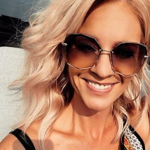 Meet your Posher, Audrey